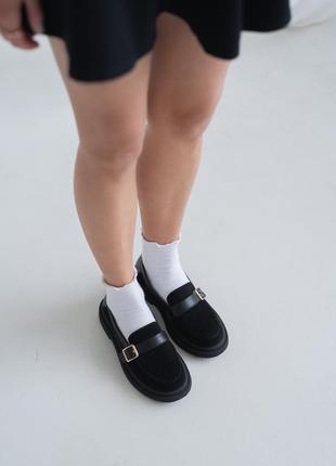 Чорні туфлі в комбінації шкіри та замші3 фото