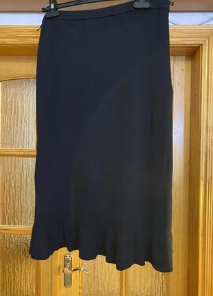 Трикотажная юбка большого размера с оборкой3 фото
