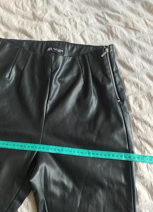 Кожаные (заменимый) брюки, zara, размер l7 фото