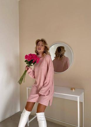 Женская стильная качественная трендовая розовая мягенький свободный свитера-туника с горлом