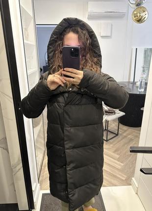 Утепленная черная куртка2 фото