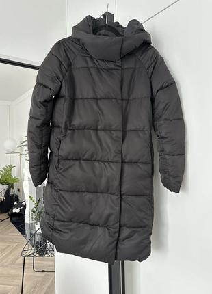Утепленная черная куртка7 фото