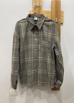 Стильная рубашка в клетку/лапке