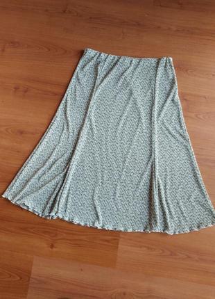 Плиссированная юбка миди, юбка плиссе на резинке пастельный зеленый растительный принт, р. 149 фото