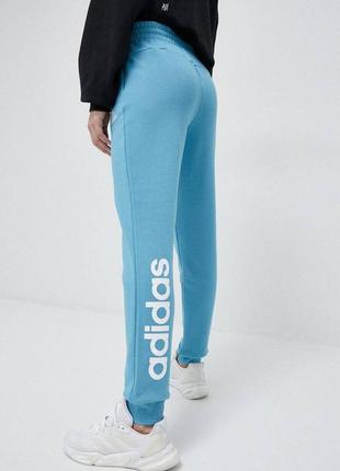 Женские спортивные штаны джоггеры adidas linear french terry2 фото