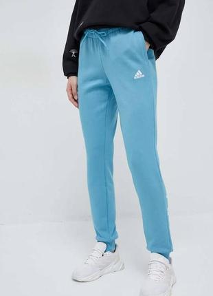 Жіночі спортивні штани джогери adidas linear french terry