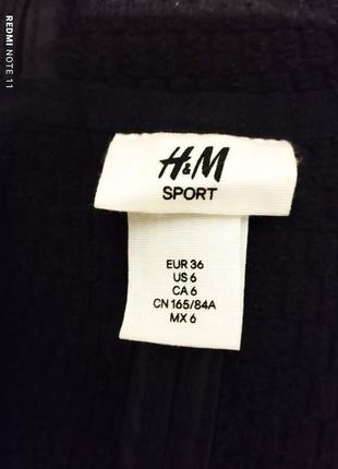 Отличительная термо куртка из софтшелла с капюшоном известного шведского бренда h&amp;m8 фото