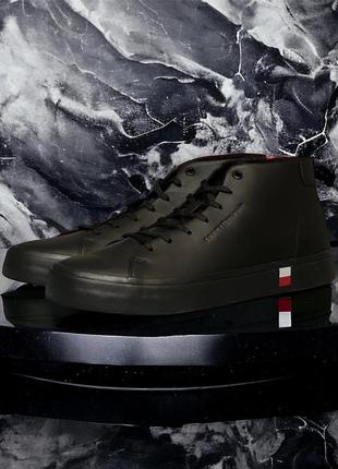 Tommy hilfiger снікерcи hi vulc leather detail fm0fm05045 чорний