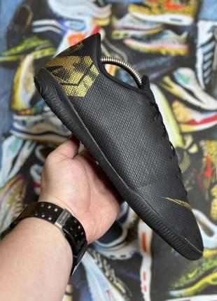 Футзалки nike mercurial vapor 12 academy