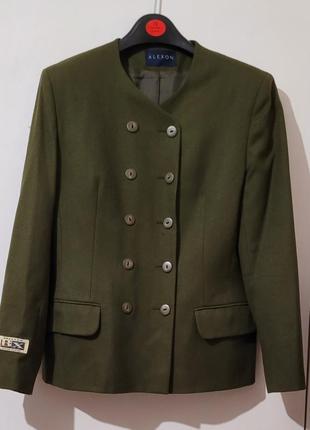 Піджак жіночий темно-зелений приталений без коміра вовна 100% з биркою на рукаві новий англія2 фото
