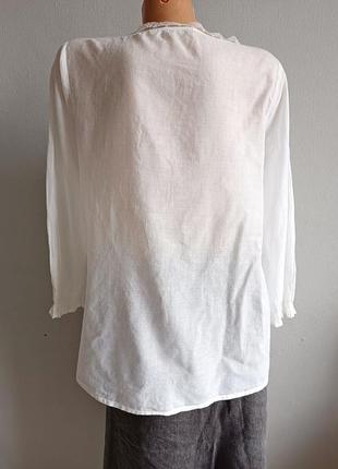 Блуза із тонкої бавовни з мереживом.2 фото