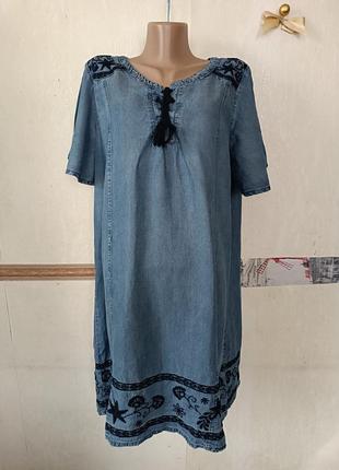 Свободное джисовое платье с вышивкой р.52-541 фото