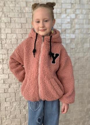 Бомбер на девочку