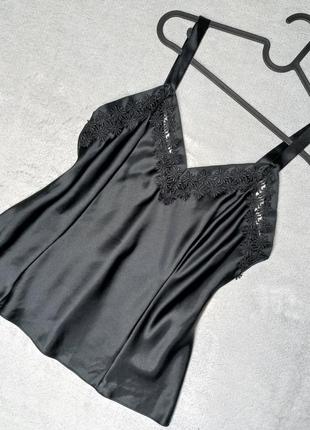 Красивая атласная женская черная майка с кружевом marks & spencer размер 16