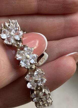 Яркий серебряный набор кольцо и браслет с фианитами7 фото