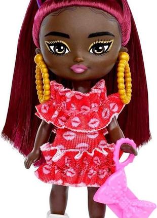 Barbie extra mini minis . барбі екстра міні з бордовим волоссям код/артикул 75 804