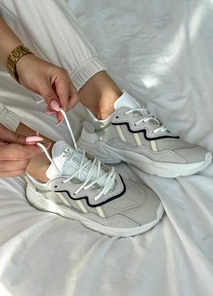 Кроссовки adidas ozweego