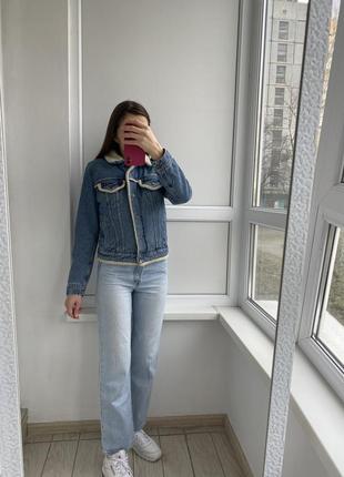 Джинсовая куртка шерпа levi’s8 фото