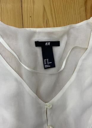 H&m легенька літня блузка пудрового кольору слонової кістки, повністю просвічується, підійде для вагітної жінки.3 фото