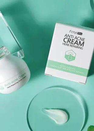 Средство anti acne cream, обладающее успокаивающим и увлажняющим свойством, идеально подойдет для устранения угрей и акне.