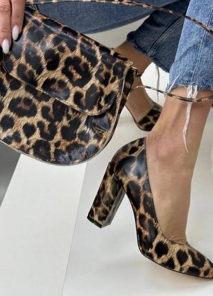 Эксклюзивные туфли из итальянской кожи женские на каблуке