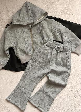Костюм сірий для дівчинки