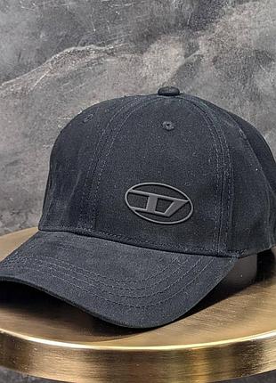 Брендова кепка diesel