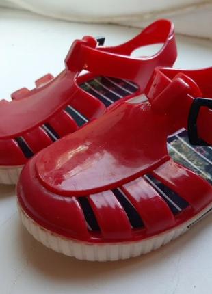 Босоножки силиконовые
