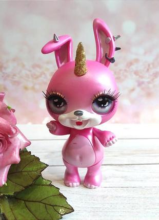 Фигурка зайка зайчик единорог poopsie mga