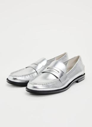 Металлизированные мокасины серебряные zara new