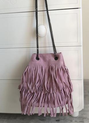 Сиреневая замшевая сумочка мешок с бахромой!!! италия!!!4 фото