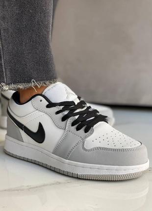 Женские кроссовки jordan 1 quantity low люкс качество