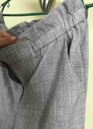 Легкие светлые брюки4 фото
