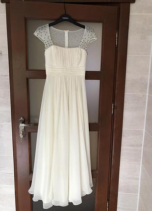 Вечірня сукня