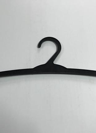 Плічка вішалки пластмасові для нижньої білизни чорні, 28 см1 фото