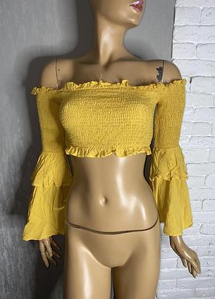 Топ прошит резинками с рукавами клеш in the style s/m, m