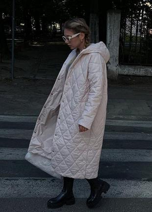 Женское стеганое пальто.7 фото