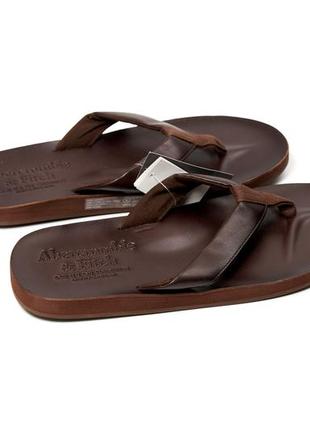 Шлепанцы бренда abercrombie & fitch