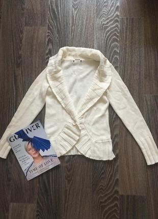 Роскошная кофта  молочного цвета на одной пуговице. кофта на прогулку