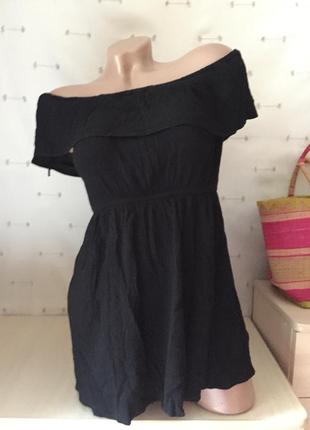 Чёрная блуза со спущенными плечами топ футболка майка