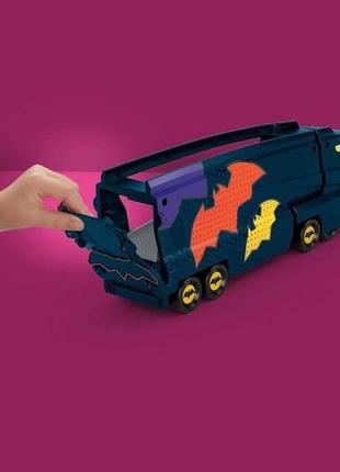 Бетмобіль трейлер, fisher-price dc batwheels toy hauler and car, bat-big rig3 фото