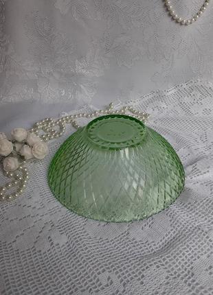Салатник ссср урановое  зеленое тисненное стекло с солями урана сеть блюдо конфетница фруктовница7 фото