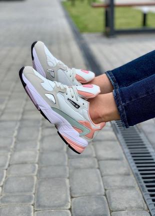 Adidas falcon white tint raw white pink 🆕 женские кроссовки адидас 🆕 бежевый/персиковый10 фото