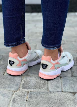 Adidas falcon white tint raw white pink 🆕 женские кроссовки адидас 🆕 бежевый/персиковый8 фото