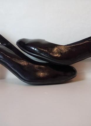Лакированные туфли босоножки с закрытым носком/открытой пяткойmarks&spencer7 фото