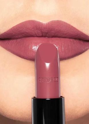 Помада для губ artdeco perfect color lipstick 885 — luxurious love