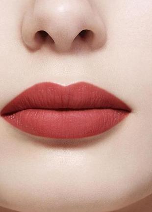 Бальзам для губ dior rouge dior colored lip balm 999 — matte1 фото