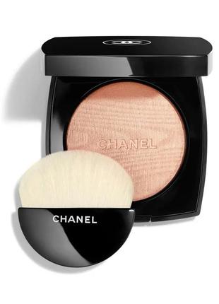 Пудра-хайлайтер для лица chanel poudre lumiere highlighting powder 30 - rosy gold4 фото