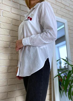 Белая катоновая блузка с вышивкой2 фото
