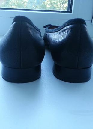 Кожаные туфли испанского бренда unisa3 фото
